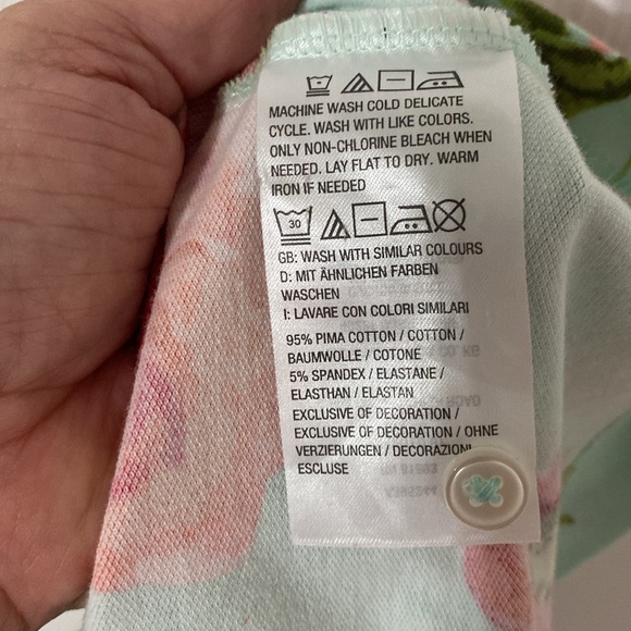 Isaac Mizrahi Green and Red Floral Polo Shirt - Picture 7 of 7